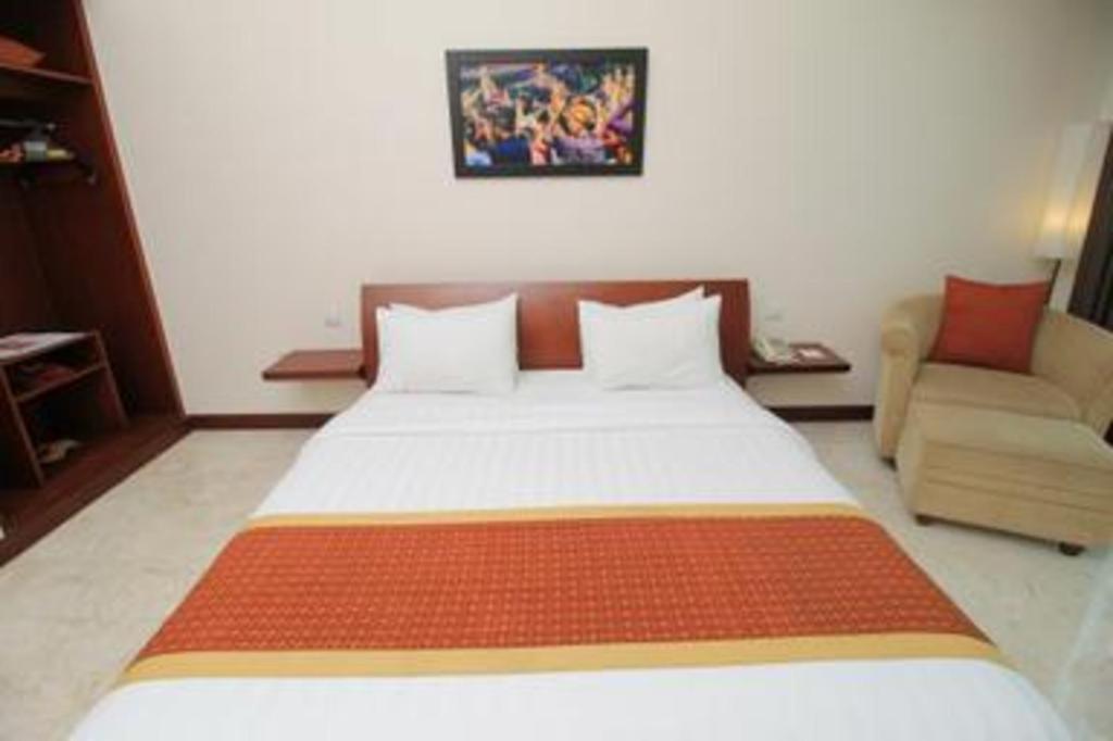 Grand Surya 4*